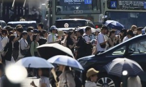冰美式变温水！日韩“史上最热”夏季，韩国央行预警热浪推高CPI