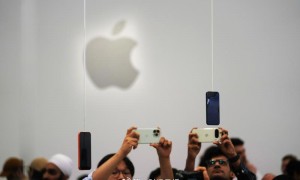 H1-B签证新政引发巨震，在美打工人计划“留后路”