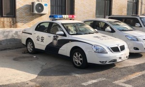 山东泰安一律师在办公室门口遇袭，警方回应：案件正在侦办中