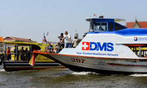 泰国对华装备不信任？救灾使用老旧航母，却不用中国071E，原因令人意外