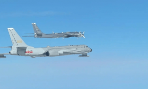 轰6疑遭自卫队F35跟踪！中国应对等回应，该用歼20逼近日本领空？