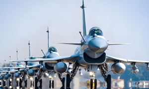 解放军公布驻幻影2000机场的实时画面：让台军彻底死心！