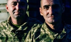 俄军上月夺占500平方公里，波城造成至少20%伤亡！两个乌军的故事