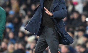 欧冠早报：切尔西3进球被吹3-0巴萨 瓜帅轮换10人玩脱