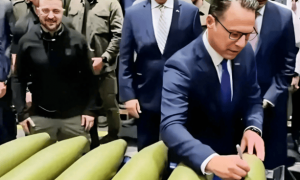 红军城沦陷，一万乌军下落不明