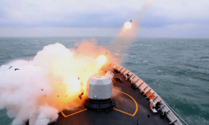 台海发生激烈对峙，大陆海警卸掉炮衣亮出主炮，抵近马祖岛！