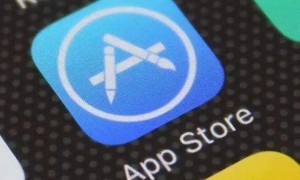 原创 
            全世界都在降“苹果税”，只有中国，还是全球最高，一分不降！