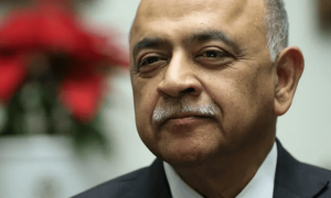 图灵奖大佬痛心：有人千万年薪，有人惨遭失业！25年全美疯狂裁员117万